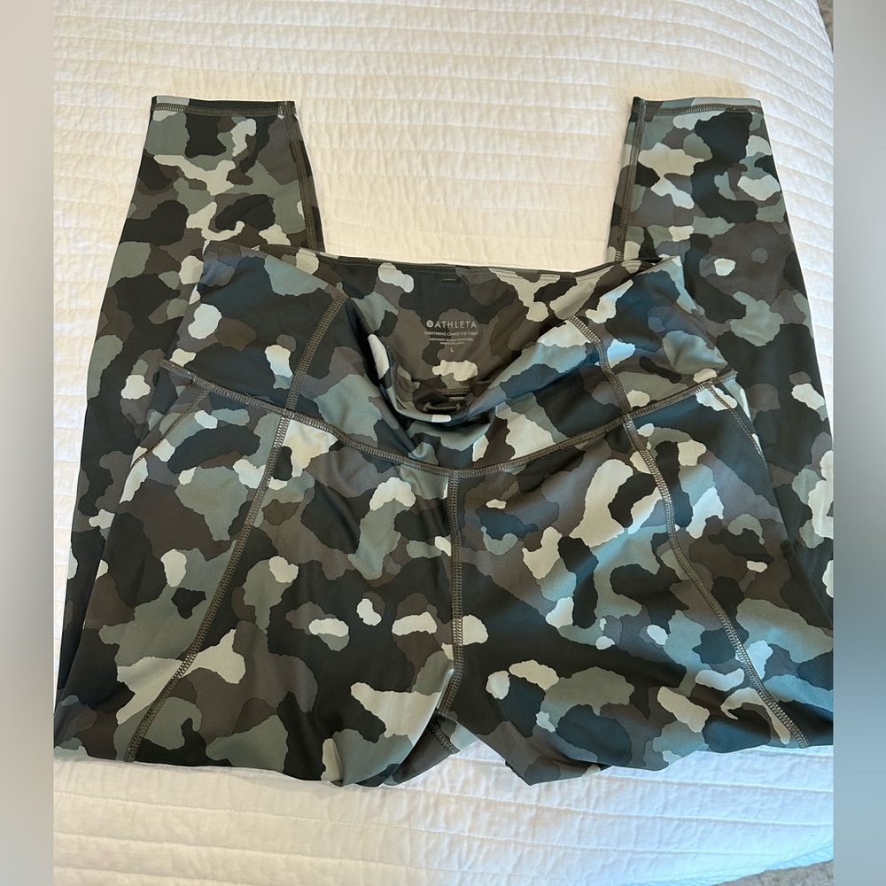 ATHLETA camo leggings